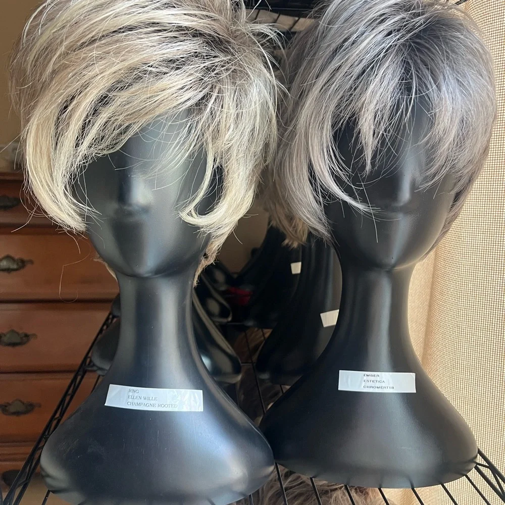 2/7/26 🚨UPDATE ‼️Wig collection. 
SALT AND PEPPER. 
BLONDE. - Picture 4 of 7